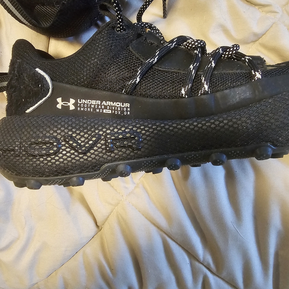 Mens under armour  sneakers